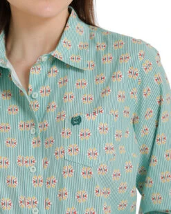 Cinch ArenaFlex Green Print Shirt 7 Cinch ArenaFlex Green Print Shirt -Best Equestrian Store lds arenaflex print sl green detail MSW9163011 cinch 81020.1678830661
