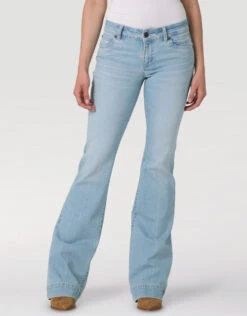 Wrangler Mae Mid Rise Trouser Jean -Best Equestrian Store mae mid rise trouser elena front person 112330011 wrangler 90188.1682108371