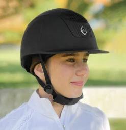 Ovation M Class MIPS Helmet Junior -Best Equestrian Store ovation m class mips helmet black lifestyle 472000 ers 01696.1668558431